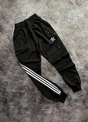 Спортивные штаны адидас. спортивные штаны adidas