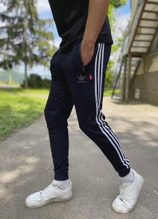 Спортивные штаны адидас. спортивные штаны adidas4 фото