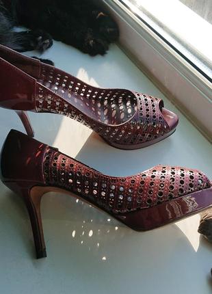 Шикарные туфли от известного бренда uterqüe3 фото