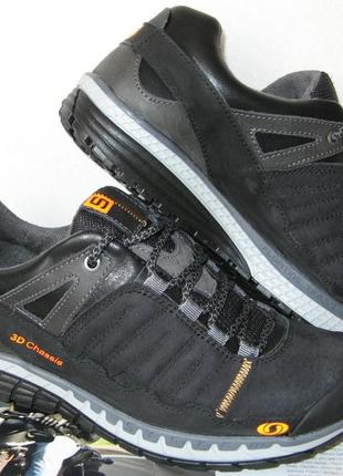 Кожаные мужские кроссовки salomon 3d chassis черные4 фото