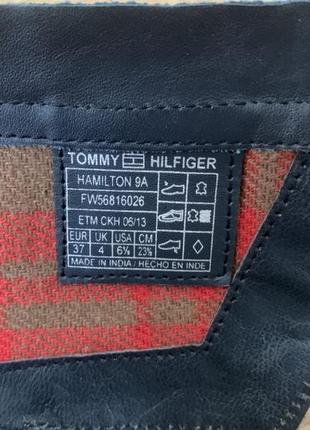 Классические кожаные сапоги tommy hilfiger.5 фото