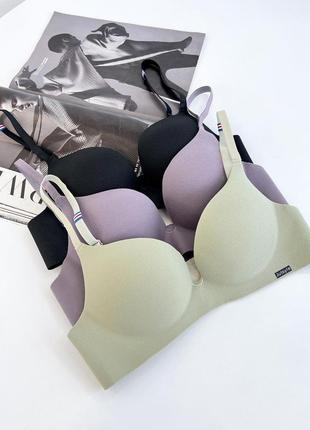 Безшовний бюстгальтер, кольори