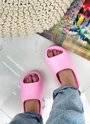 Тапки женские adidas yeezy slide bone white,розовые размер 413 фото