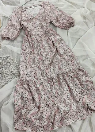 Нежное ярусное платье миди свободного кроя в цветочный принт h&m