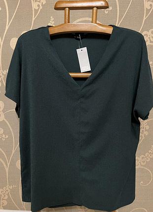 Дуже гарна та стильна брендова блузка.