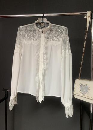 Элегантная блузка белая с кружевом стойка!