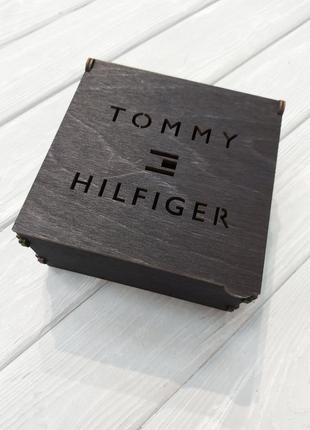 Брендовая деревянная коробка под ремень в стиле tommy томми хилфигер