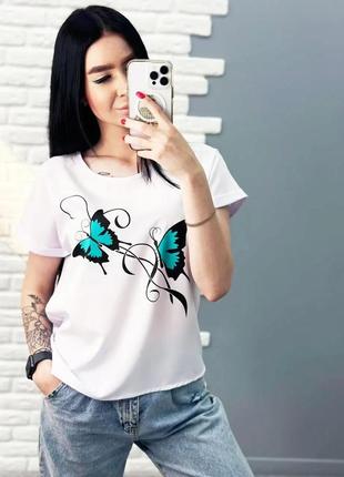 Літня блузка - футболка жіноча з метеликами вільного крою норма та батал "arial"1 фото