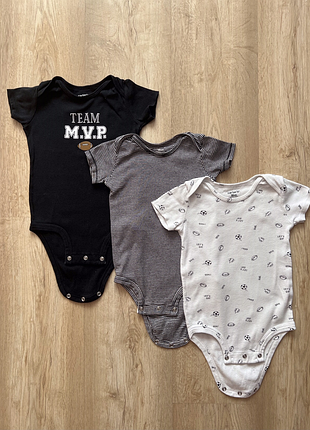 Комплект детских бодиков от carters