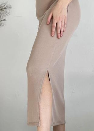 Трендова сукня вільна в рубчик з розрізом сукня-футболка бренд merlini6 фото