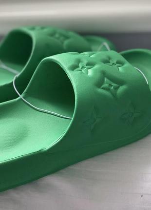 Женские шлепанцы зеленые2 фото