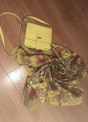 Дуже гарна шкіряна сумка через плече