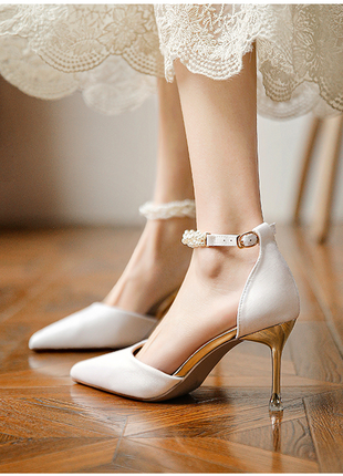 Свадебные туфли с жемчугом4 фото