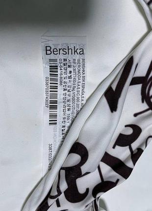 Боди в черно-белый принт с открытой спинкой 6-8 размера bershka5 фото