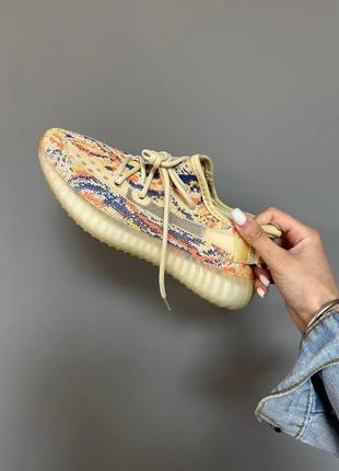 Логокие женке кроссовки adidas yeezy boost 350 v2 бежевые женские кроссовки adidas yeezy boost 350 женские кроссовки адидас извые буст2 фото