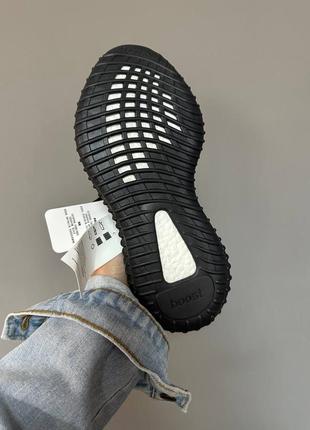 Логокие бордовые кроссовки adidas yeezy boost 350 v2 черные женские кроссовки adidas yeezy boost 350 черные кроссовки адидас изви буст7 фото