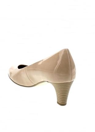 Cabor классические лаковые кожаные туфли лодочки на каблуку цвет беж, стелька 26см3 фото