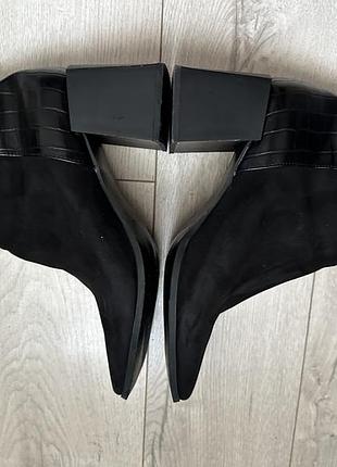 Стильні чоботи ботильйони демі великий розмір