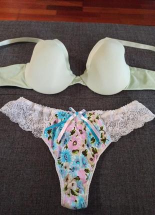 Красивый комплект