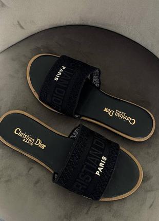Шлепанцы в стиле christian dior
