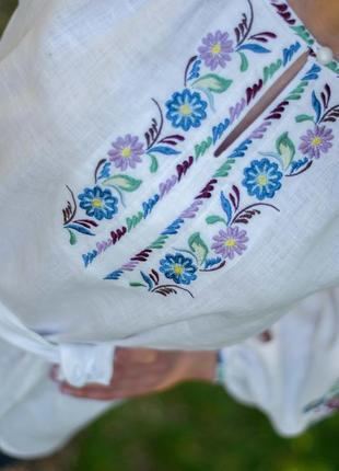 4595 дизайнерська жіноча вишиванка з натурального 100% льону білого кольору.3 фото