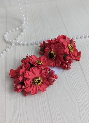 Заколки с красными маками