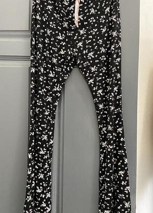 Легкие летние брюки boohoo