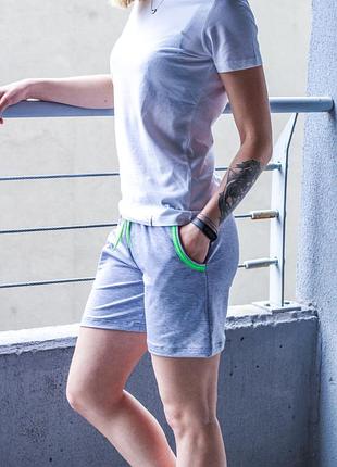 Сірі шорти жіночі двохнитка victory