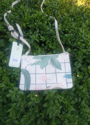 Продам абсолютно новую сумку от fiorelli на два отделения