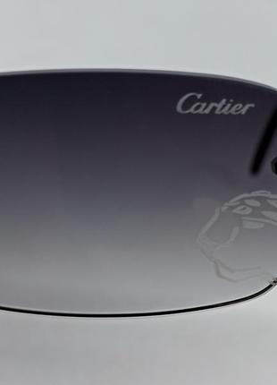 Очки в стиле cartier модные солнцезащитные унисекс темно серый градиент с логотипом бренда на линзах9 фото