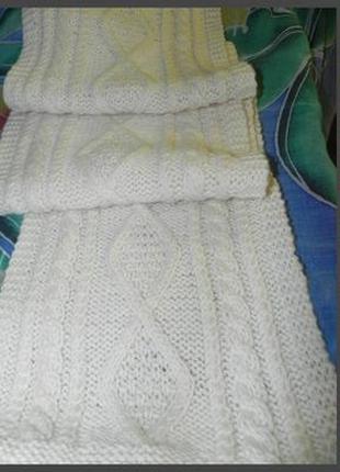 Вязаный шарф, сделанный своими руками, теплый и оригинальный1 фото