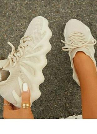 Дихаючі літні жіночі кросівки
