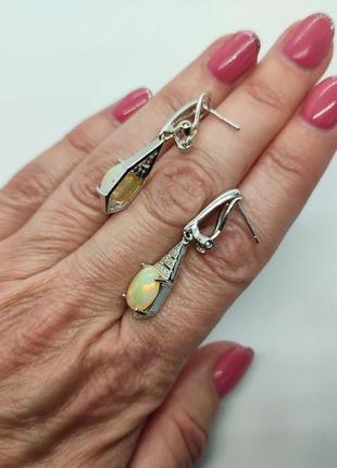 Серебряные серьги с натуральными огненными опалами