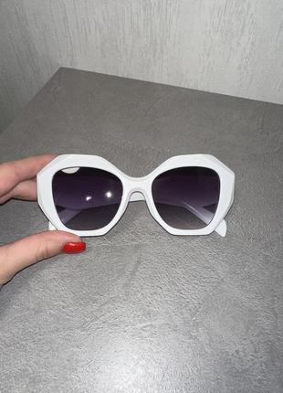 Женские солнечные очки