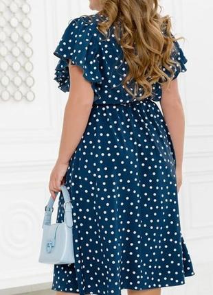 Платье женское миди летнее, с поясом, батал, большие размеры,  темно - синее в принт горошек4 фото