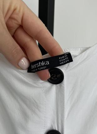 Белое платье на пуговках bershka4 фото