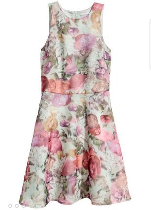 Очень красивое платье мини h&m.