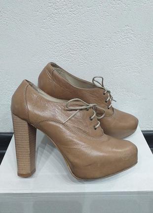 Шкіряні ботильйони