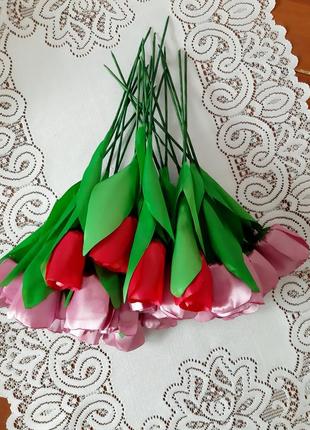 Цветы тюльпаны из атласных леент ручная работа3 фото