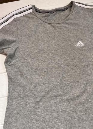 Футболка серая adidas, оригинал2 фото