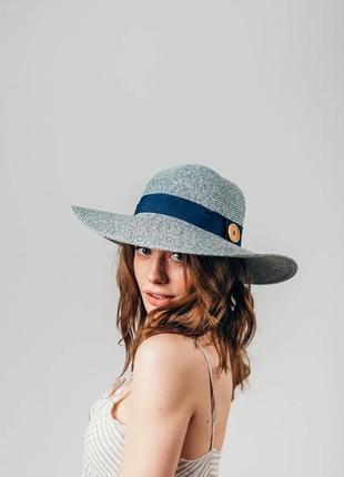 Летняя женская шляпа из бумаги синяя с лентой 54-56