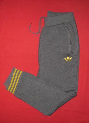 Штани штани утеплені осінь-зима adidas low crotch sp тим-сер8 фото