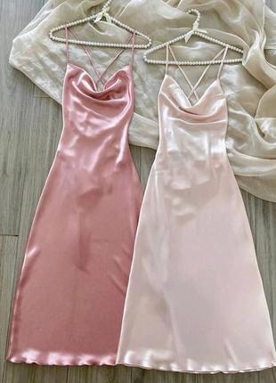 Стильное повседневное классическое классное красивое хорошенькое для прогулок удобное модное трендовое простое платье розовый персик4 фото