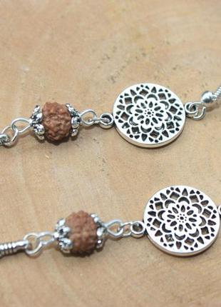 Серьги мандала с пером и рудракша буддизм этно бохо хиппи2 фото