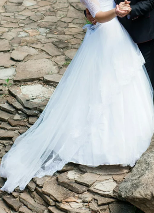 Цена до конца февраля!пышное свадебное платье со шлейфом3 фото