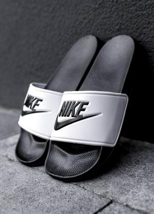 Чоловічі шльопанці nike slippers b&w.3 фото