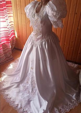 Винтажное свадебное платье1 фото