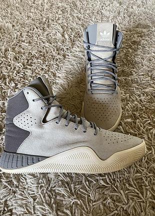 Кроссовки высокие ботинки adidas оригинал 38(25 см)