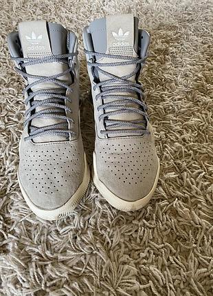 Кроссовки высокие ботинки adidas оригинал 38(25 см)