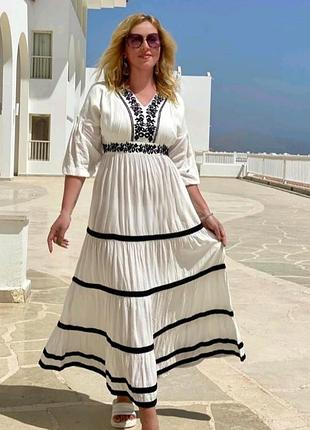 Довге літне плаття білого кольору з вишивкою із натуральної тканини (m,l,xl)